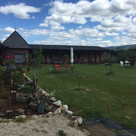 Albergue Paloma Y Lena Саррия Экстерьер фото