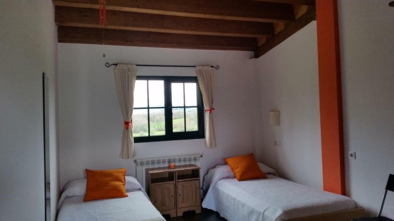 Albergue Paloma Y Lena Саррия Экстерьер фото